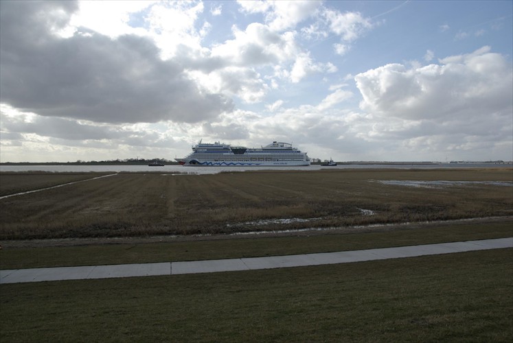 AIDA Überführung Emden