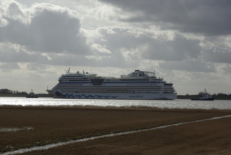 AIDA Überführung Emden